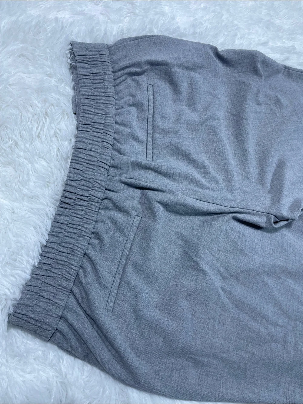 Rachel Zoe Women’s Light Gray Cropped Dress Pants with Button Waist Tabs size 12